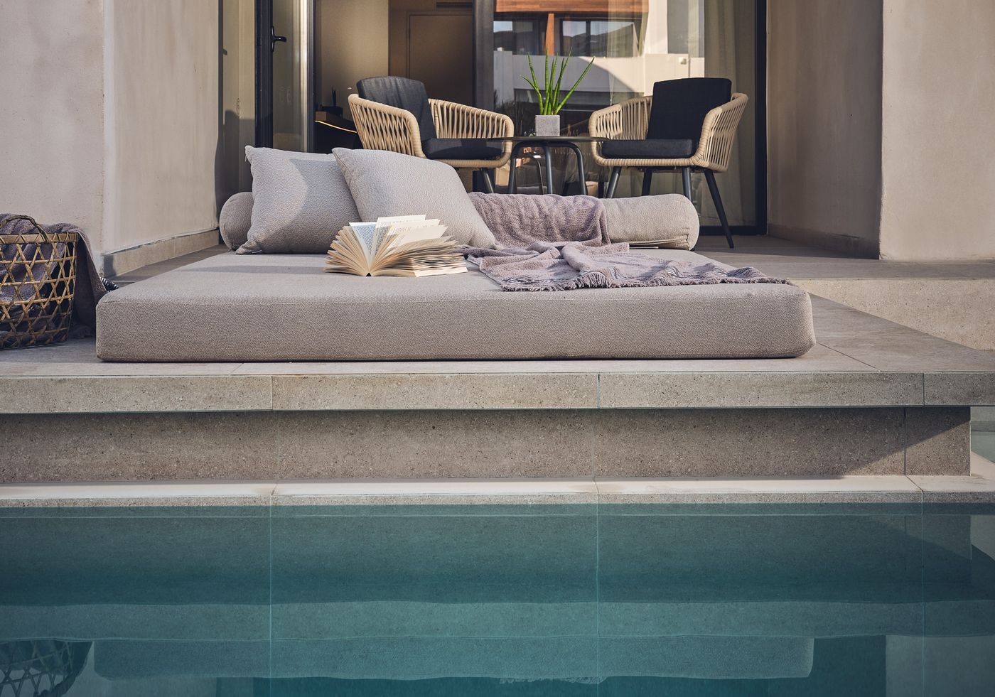 Contessina Hotel Sophisticated Life Style