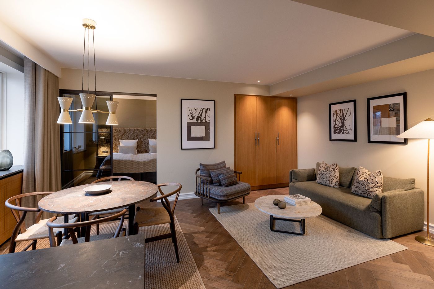 Hypernym-Luxury-Apartments-Room-1