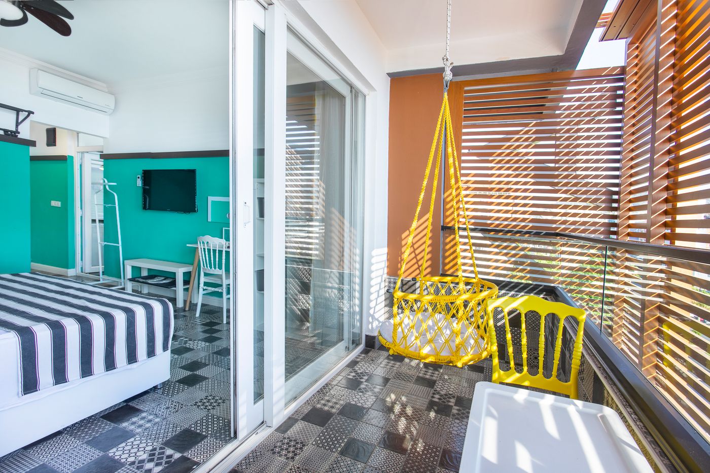 Anjelıq Downtown Hotel