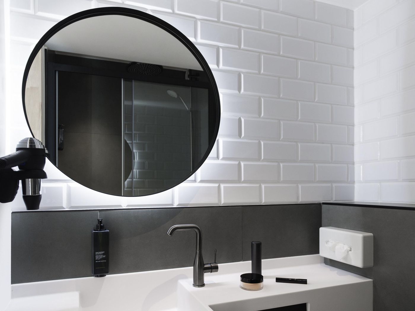 Ibis-Brussels-Centre-Chatelain-Room-22