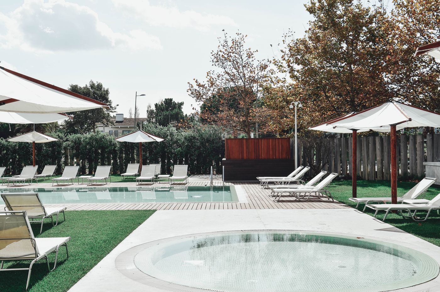 The-Editory-By-The-Sea-Troia-Hotel-Pool-48