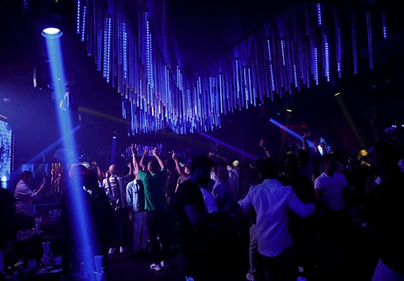 Dubai-Marine-Beach-Resort-and-Spa-Bar-68