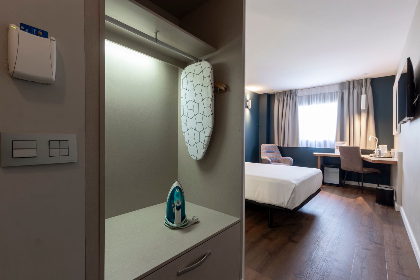 Travelodge-Malaga-Aeropuerto-Room-36
