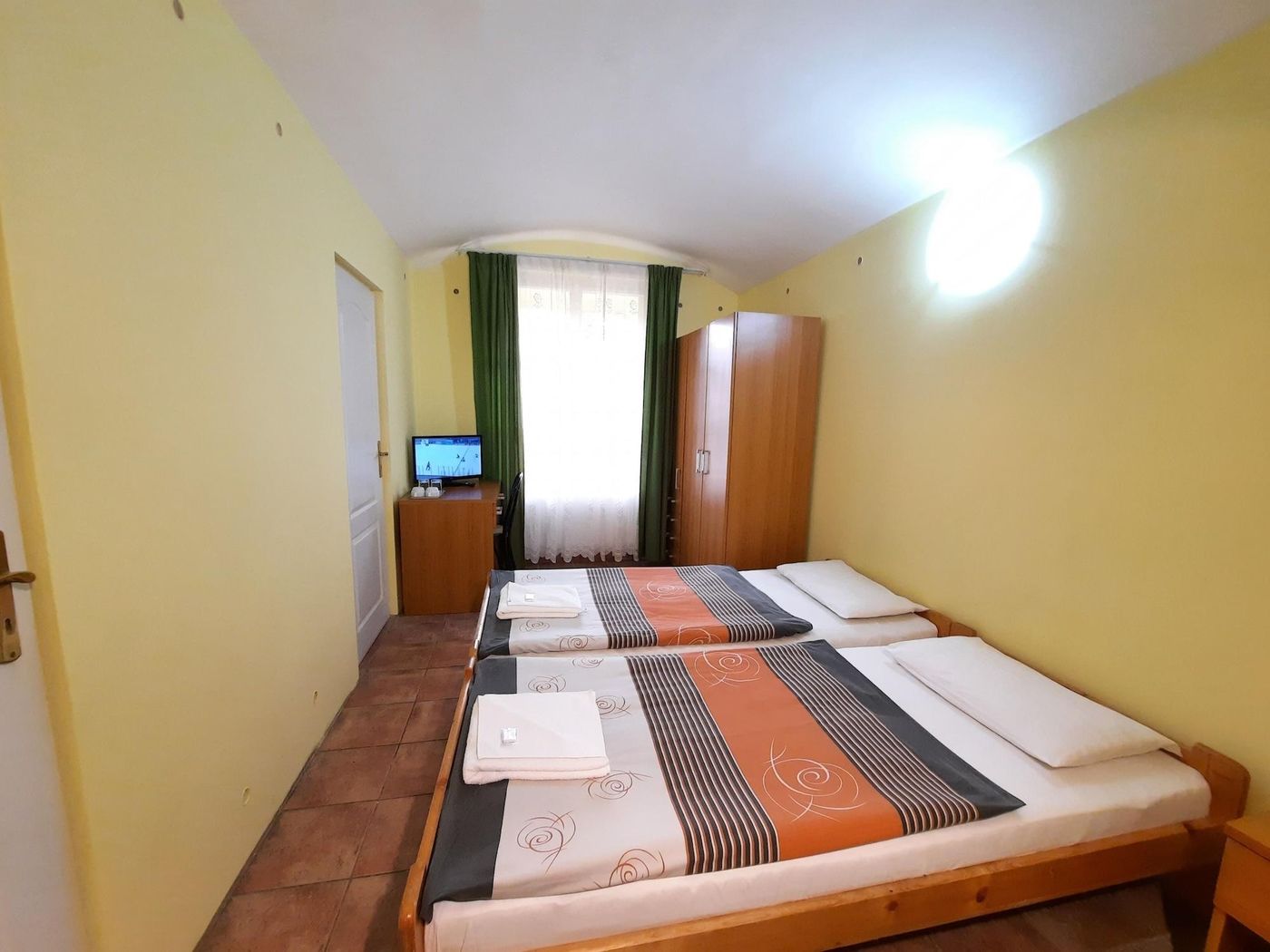 Pension-City-Center---L-Opera-Room-20