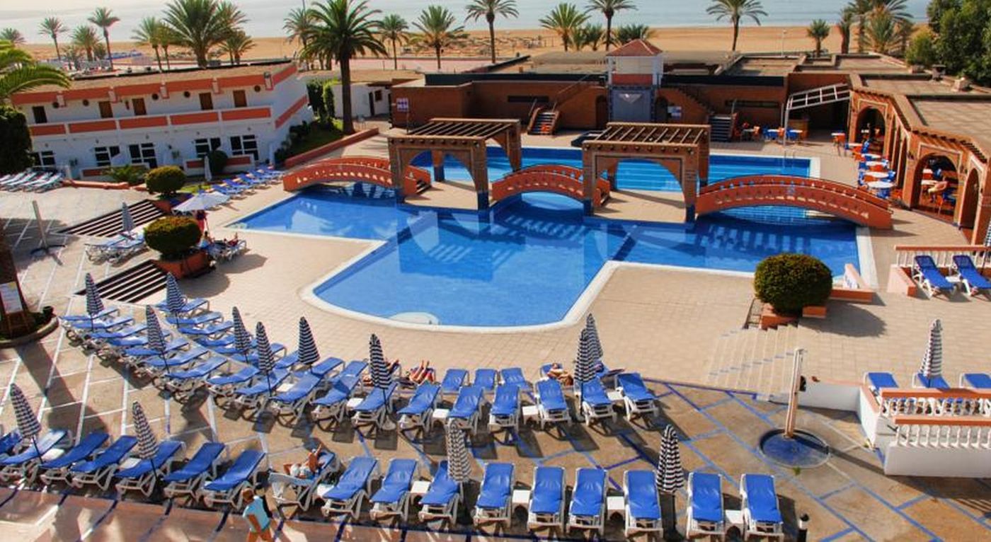 Club-Almoggar-Garden-Beach-Pool-11