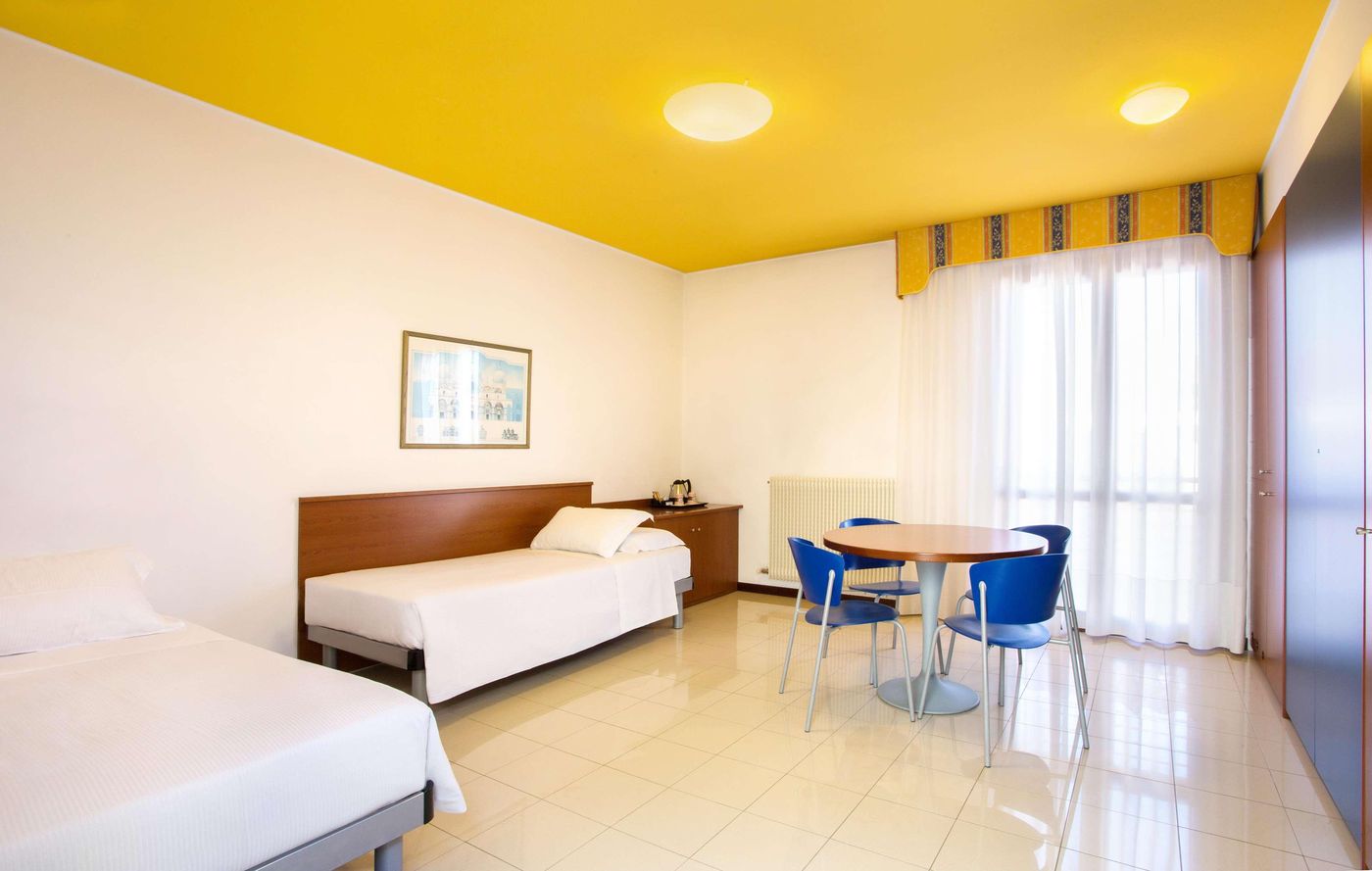 Best-Western-Titian-Inn-Hotel-Venice-Airport-Room-17