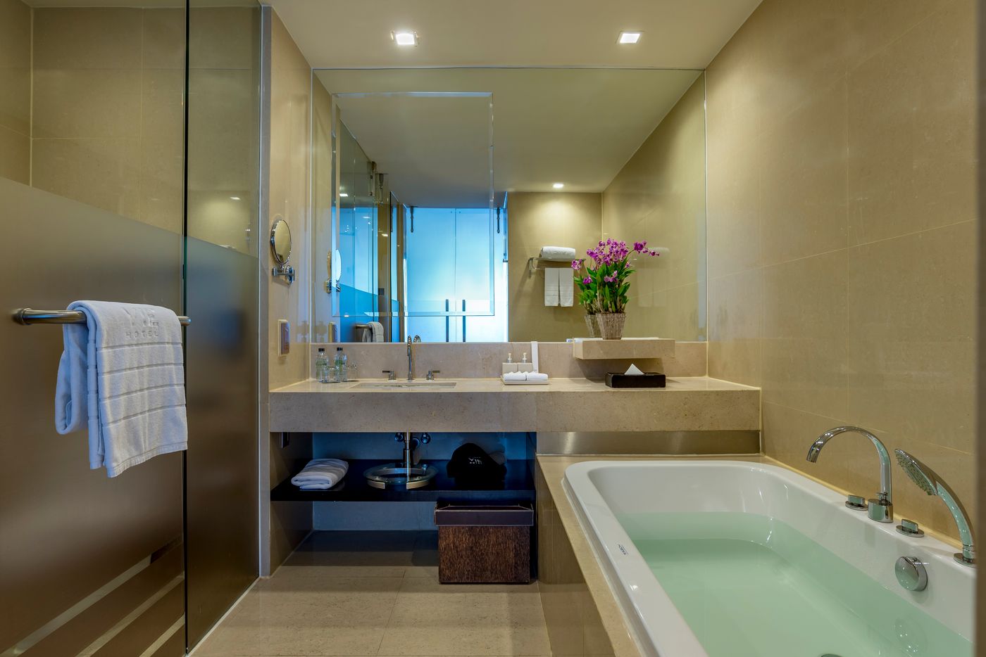 VIE-Hotel-Bangkok---MGallery-Room-52