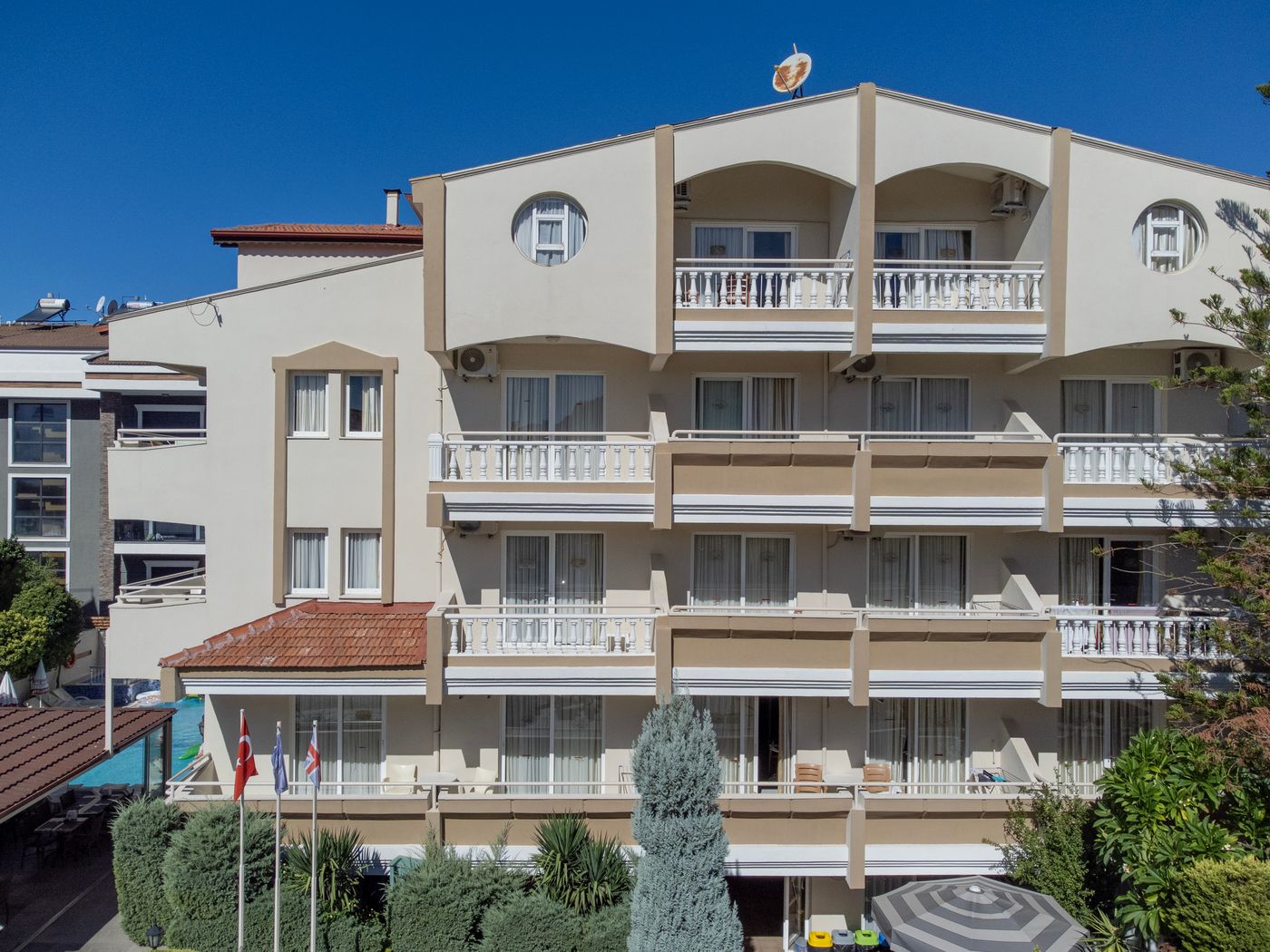 Amaris-Apartments-General-view-8