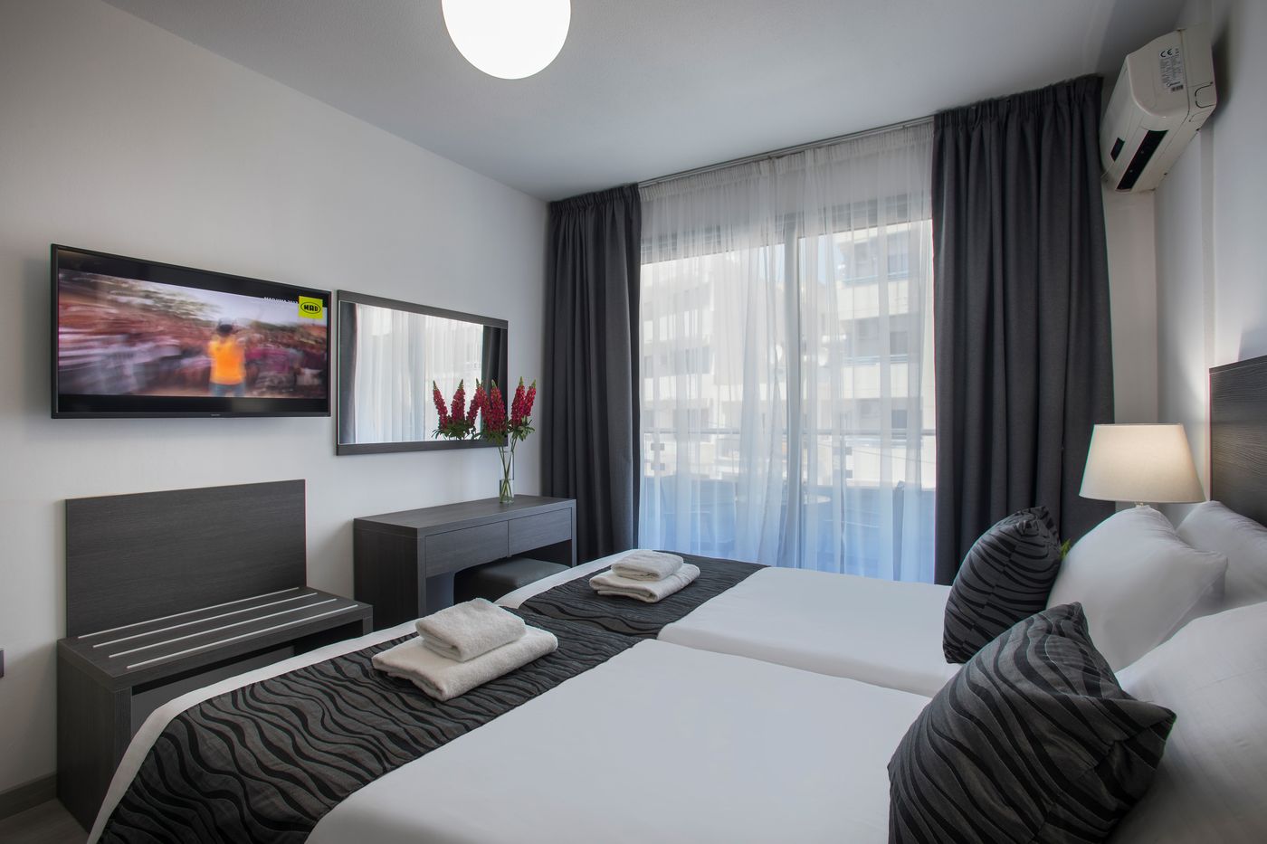 Blazer-Residence-Room-13