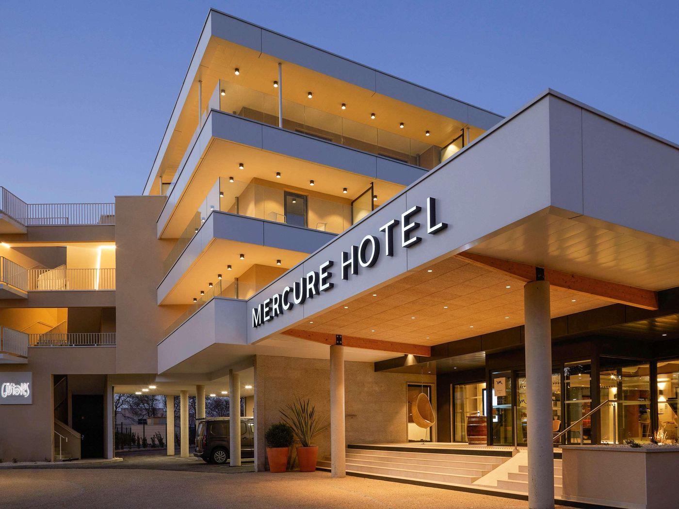 Mercure Avignon Gare Tgv-France-Avignon-General view-9