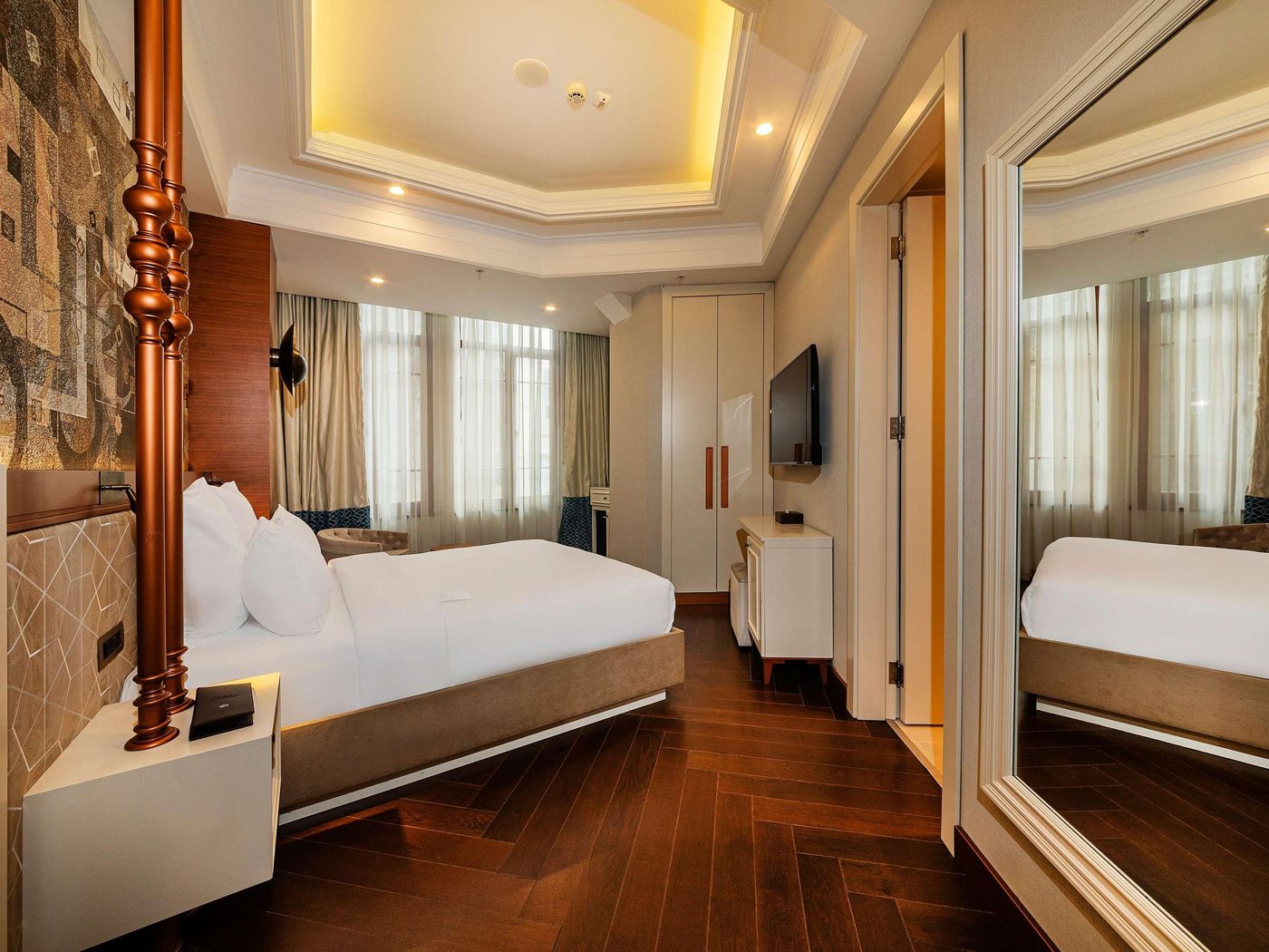 Mercure-Istanbul-Sirkeci-Room-30