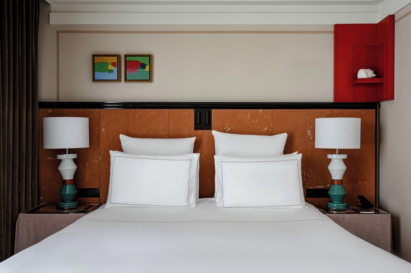 Sinner-Paris-Room-20