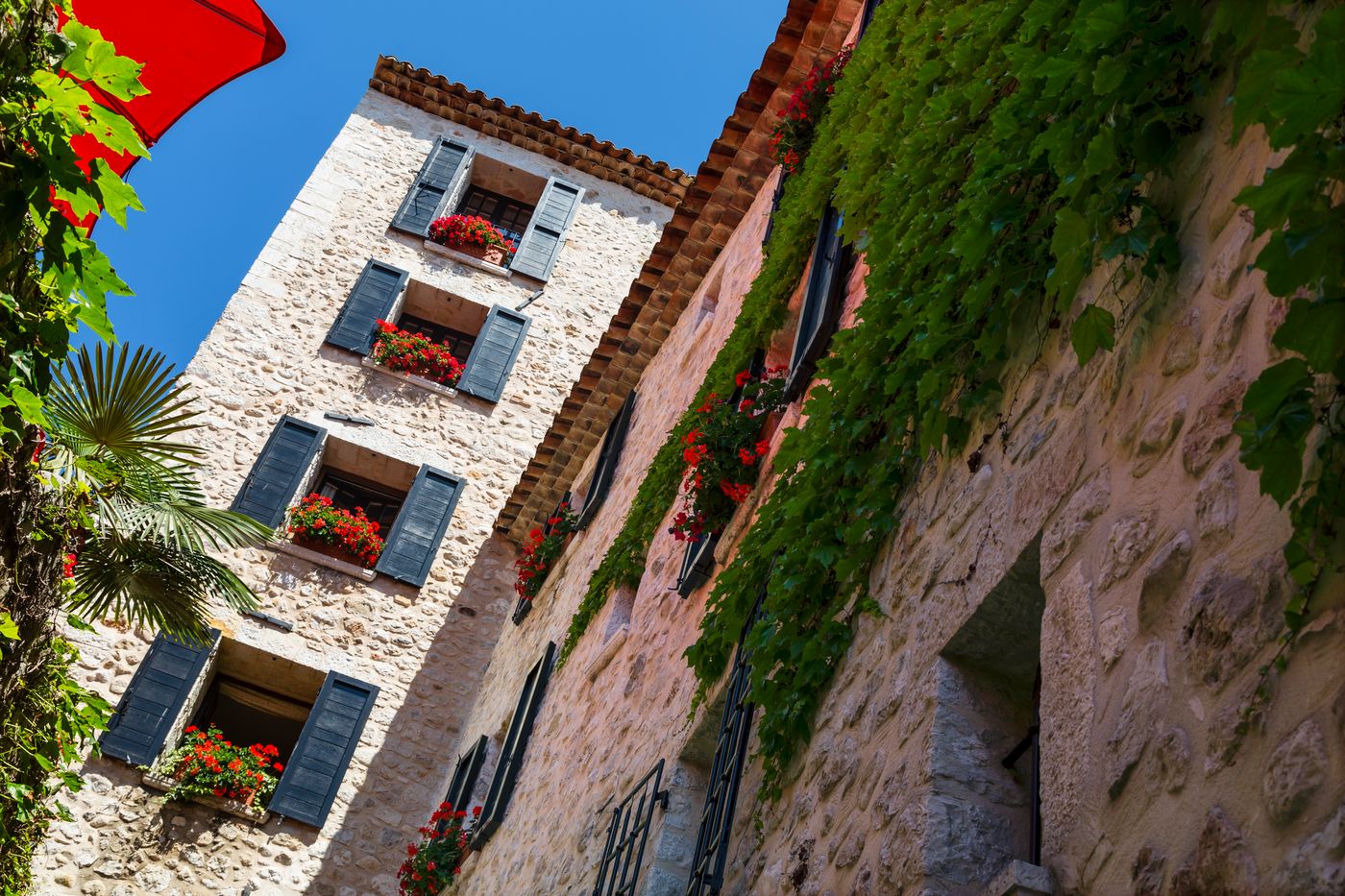 Le-Saint-Paul-Pool-1