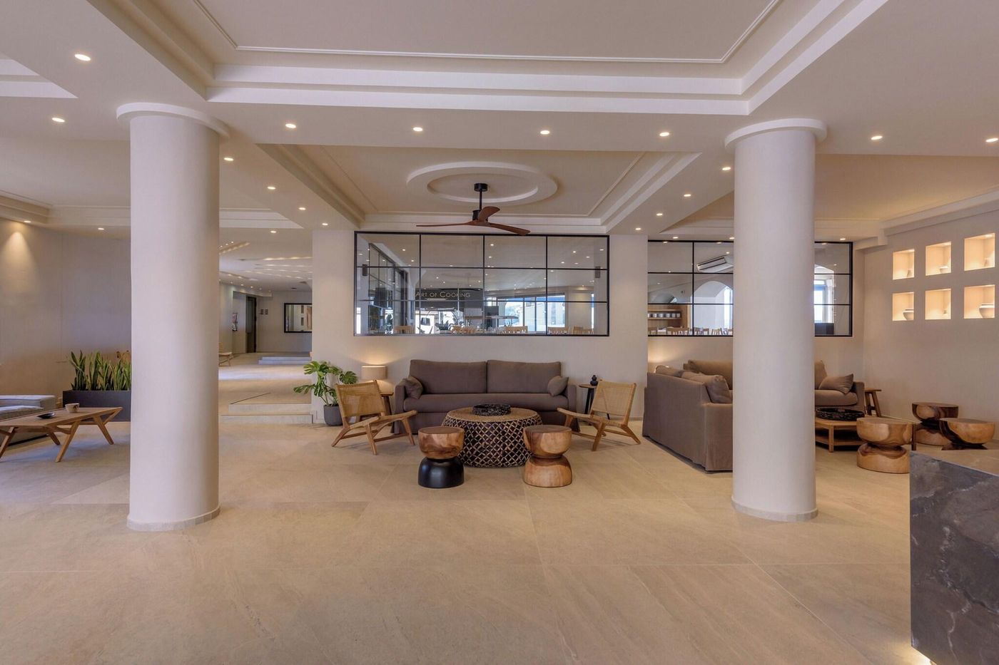 Neptuno-Beach-Lobby-57