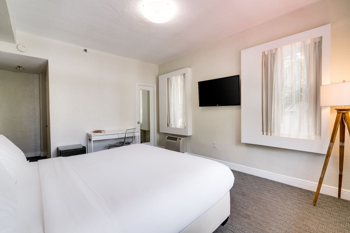 Crest Hotel Suites - United States - SOUTH BEACH - Room - 0