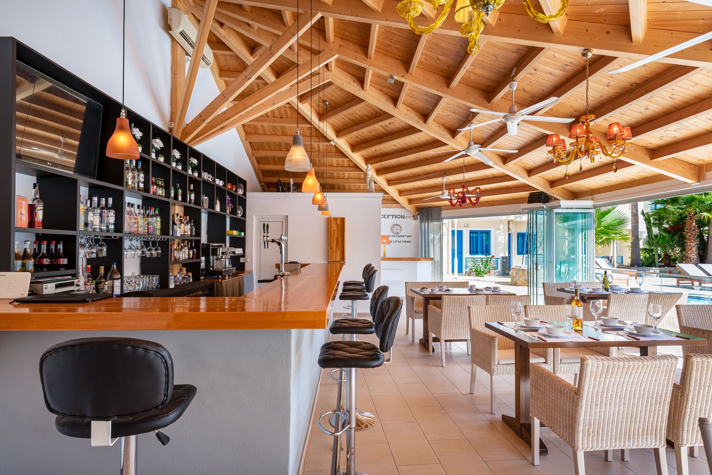 Nana-Angela-Apartments-Bar-43