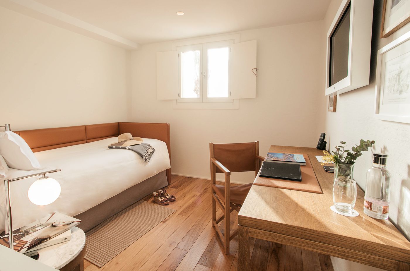 Can-Faustino-Room-46