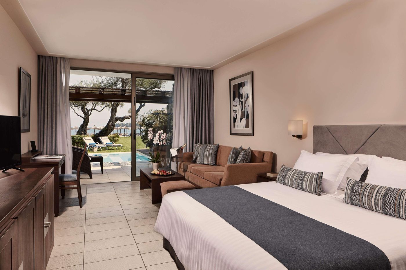 Kontokali-Bay-Room-30