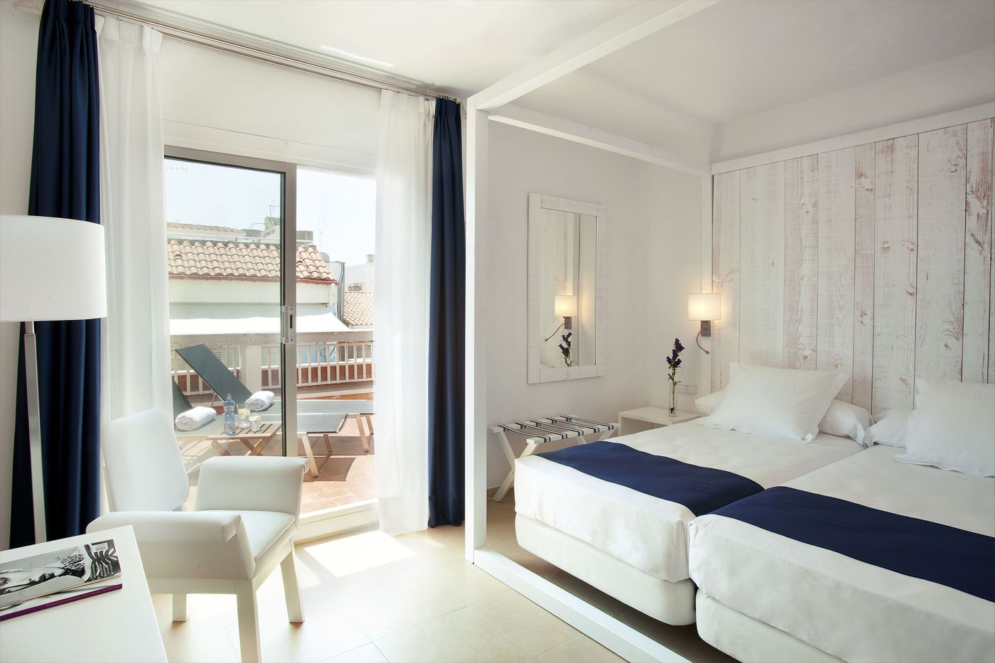 Medium-Sitges-Park-Room-17