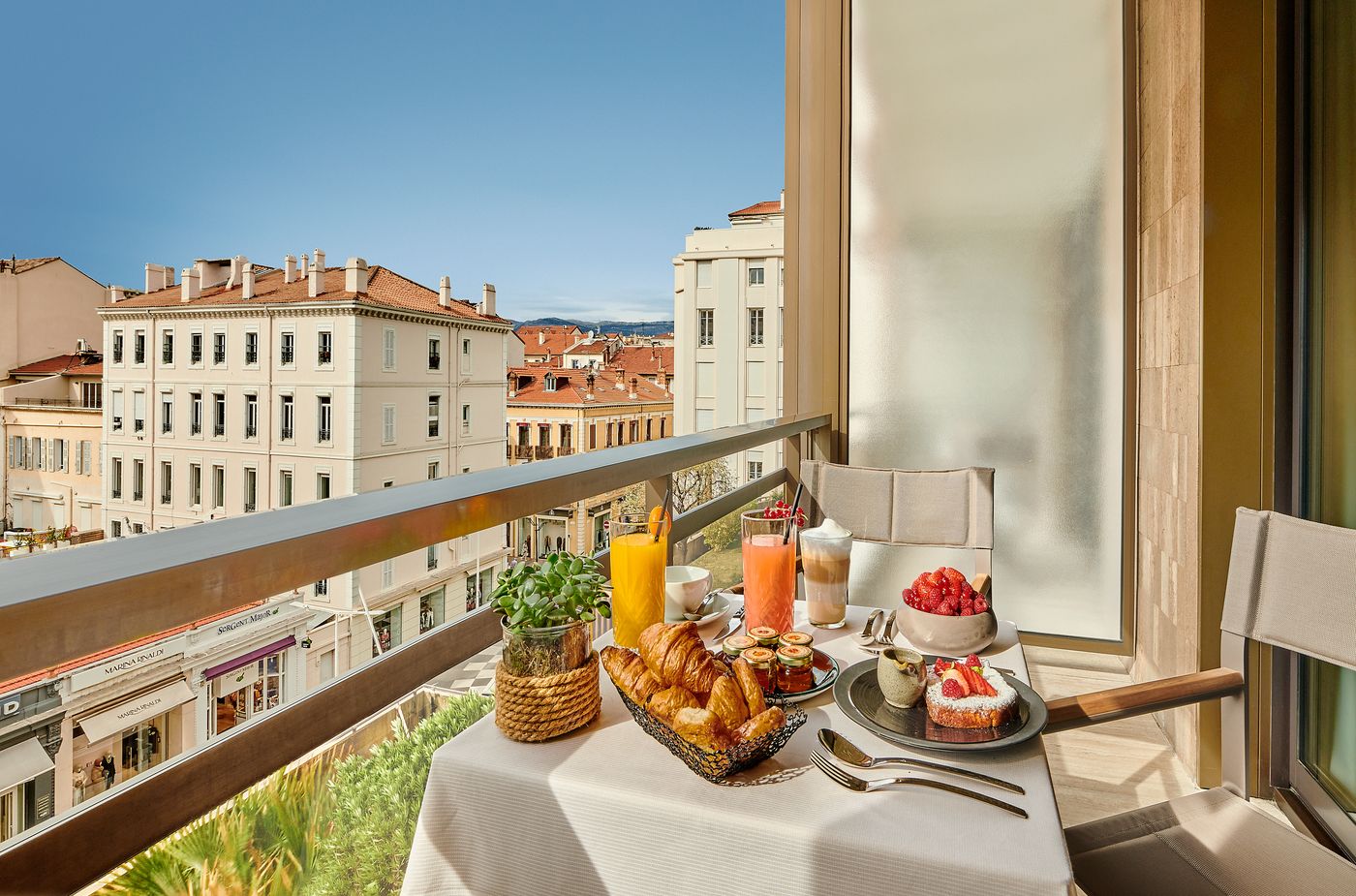 Hotel-Barriere-Le-Gray-d-Albion-Room-65