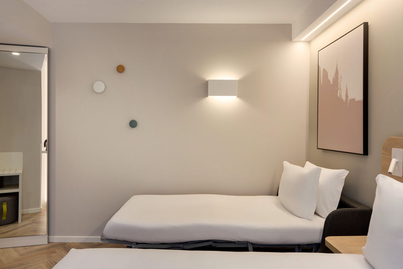 Holiday-Inn-Express-Evora-Room-18