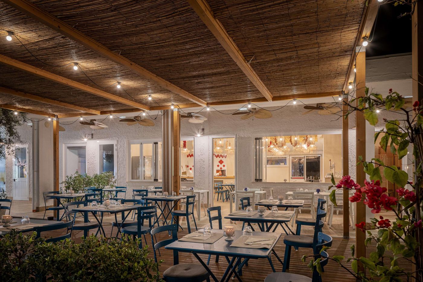 Unahotel-Naxos-Beach-Restaurant-47