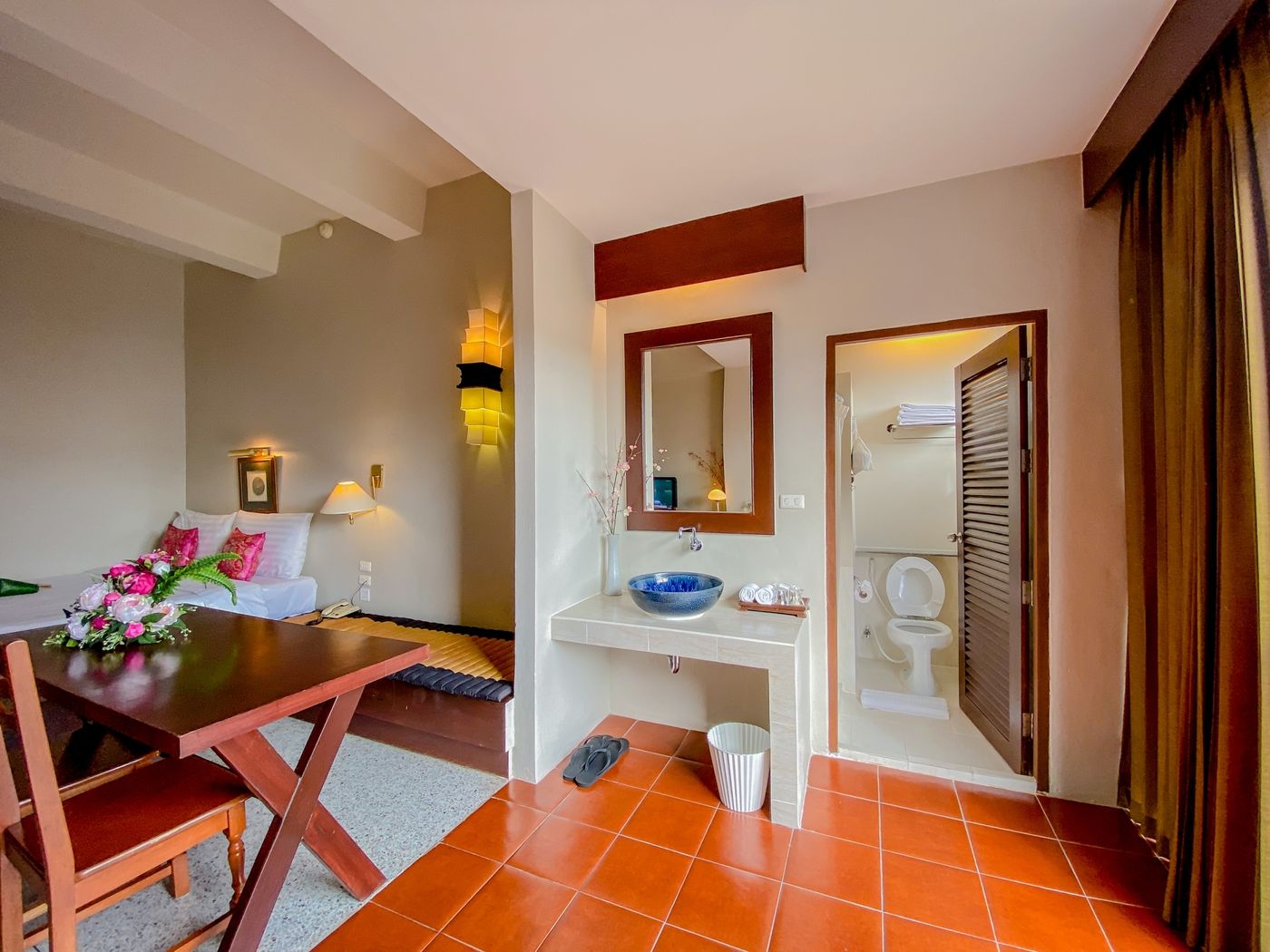 Sino-House-Phuket-Hotel-Room-26