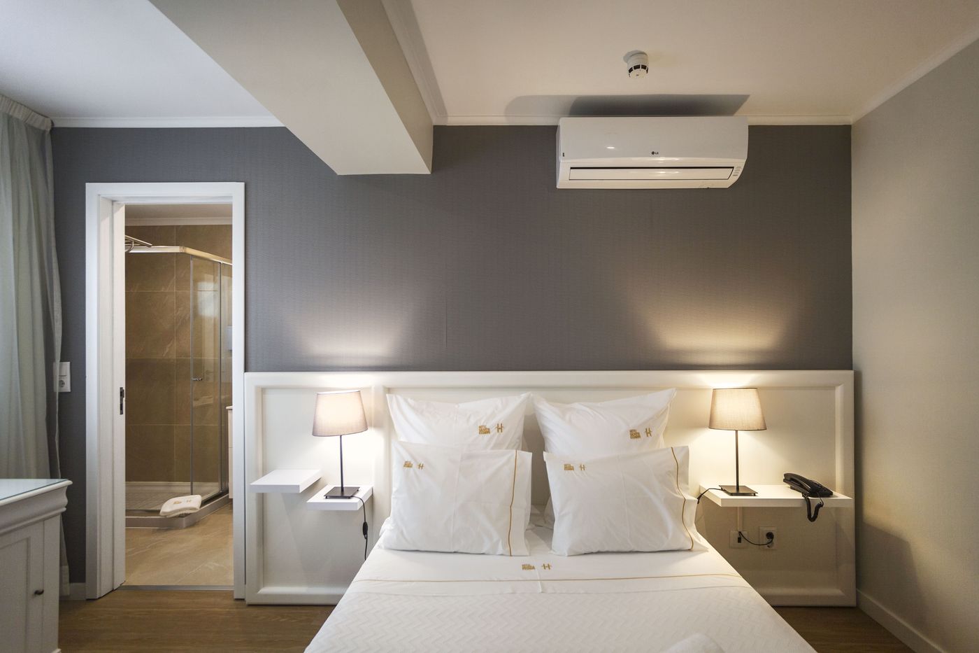 Hotel-Apartamentos-Gaivota-Room-18