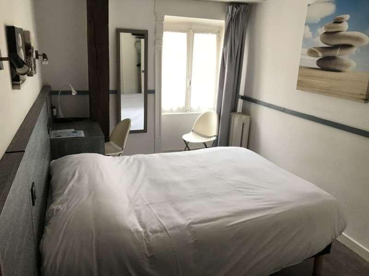 Hôtel de Paris - France - LYON - Room - 6