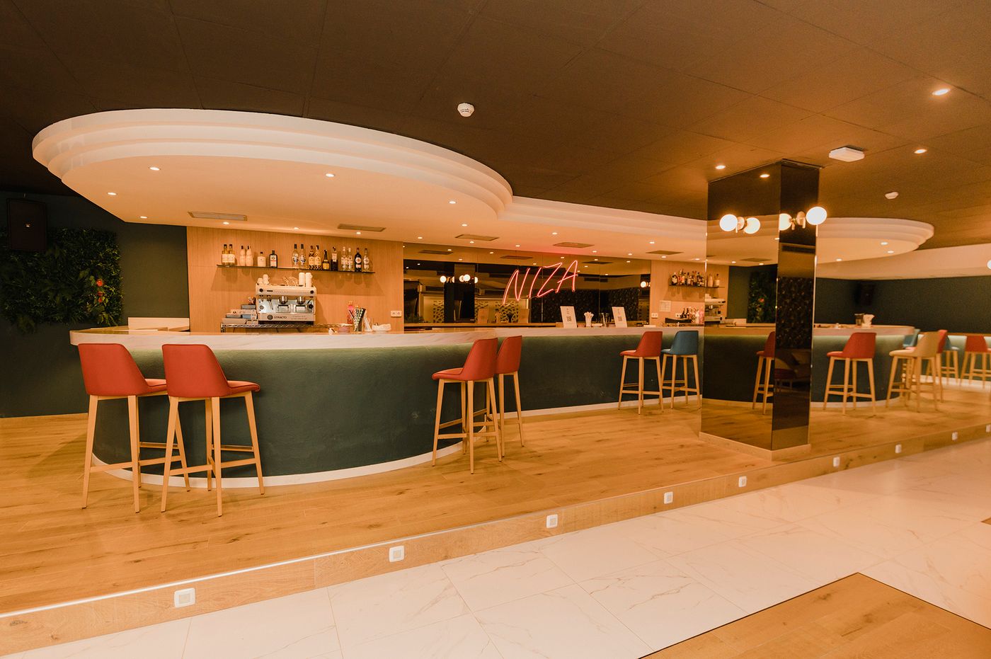 Peñiscola Plaza Suites Hotel & Spa