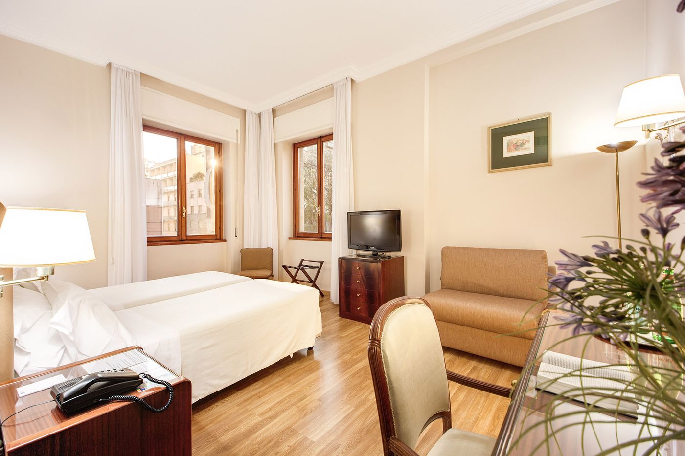 Bristol-Hotel-Room-3