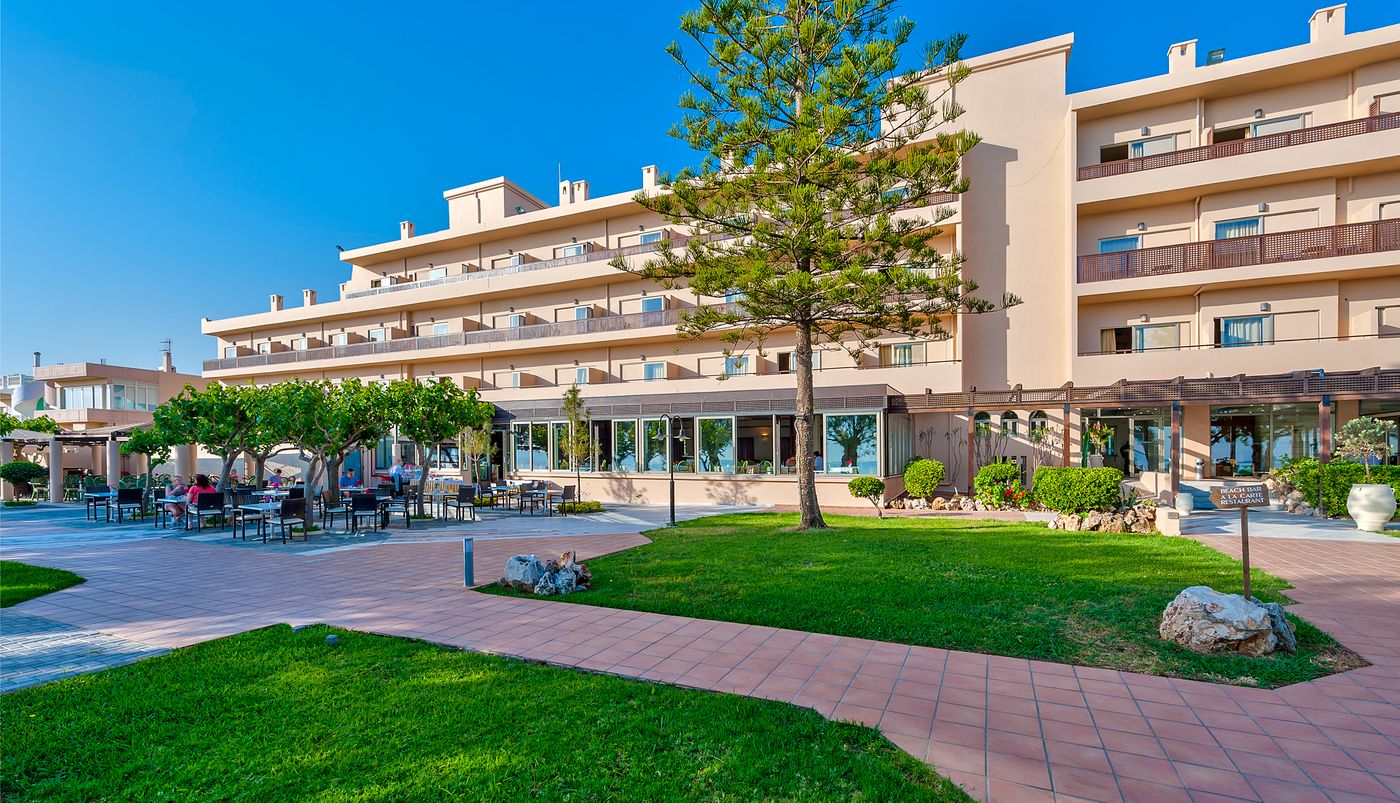 Giannoulis Santa Marina Beach Resort
