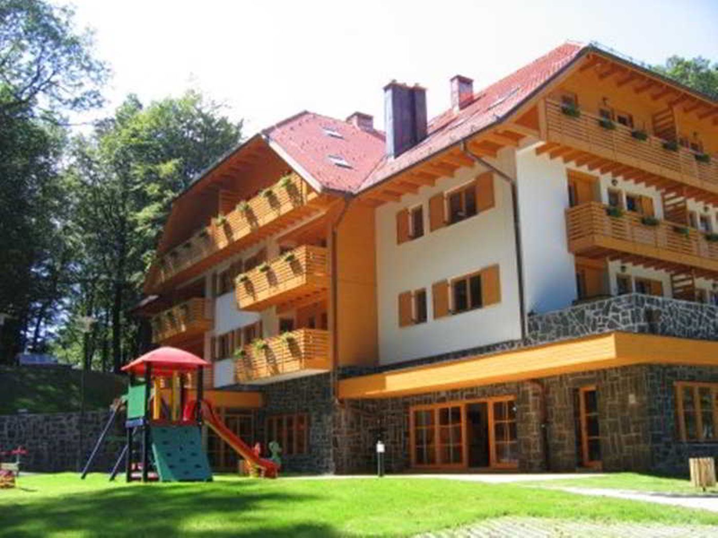 Turisticki Apartmani Snjezna Kraljica-Croatia-SLJEME-General view-1