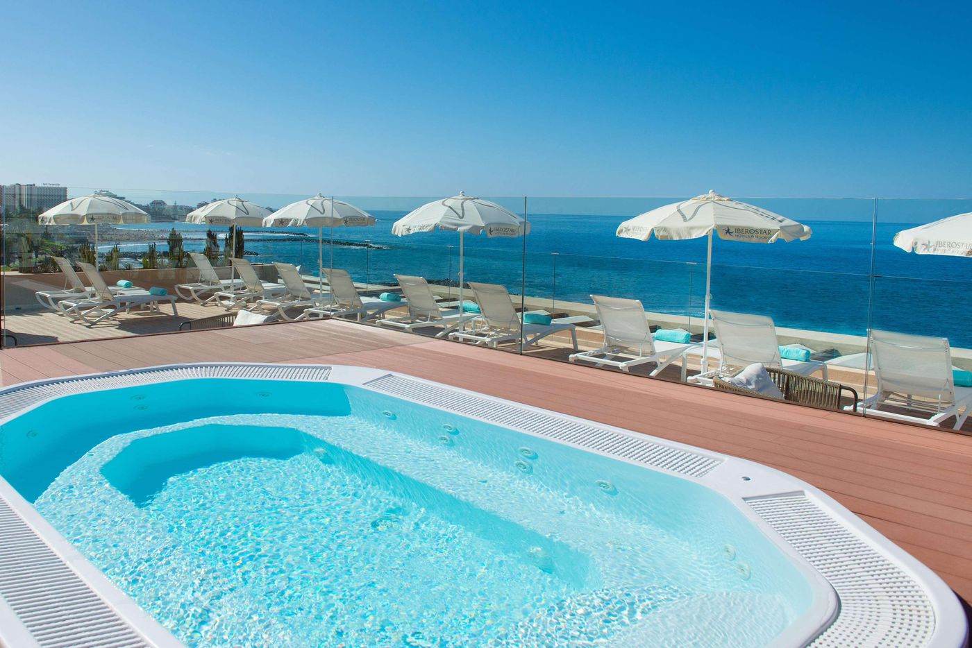 Iberostar-Waves-Bouganville-Playa-Pool-5