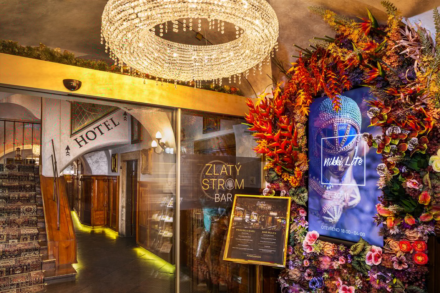 Hotel-U-Zlateho-Stromu-Prague-by-BHG-Bar-30