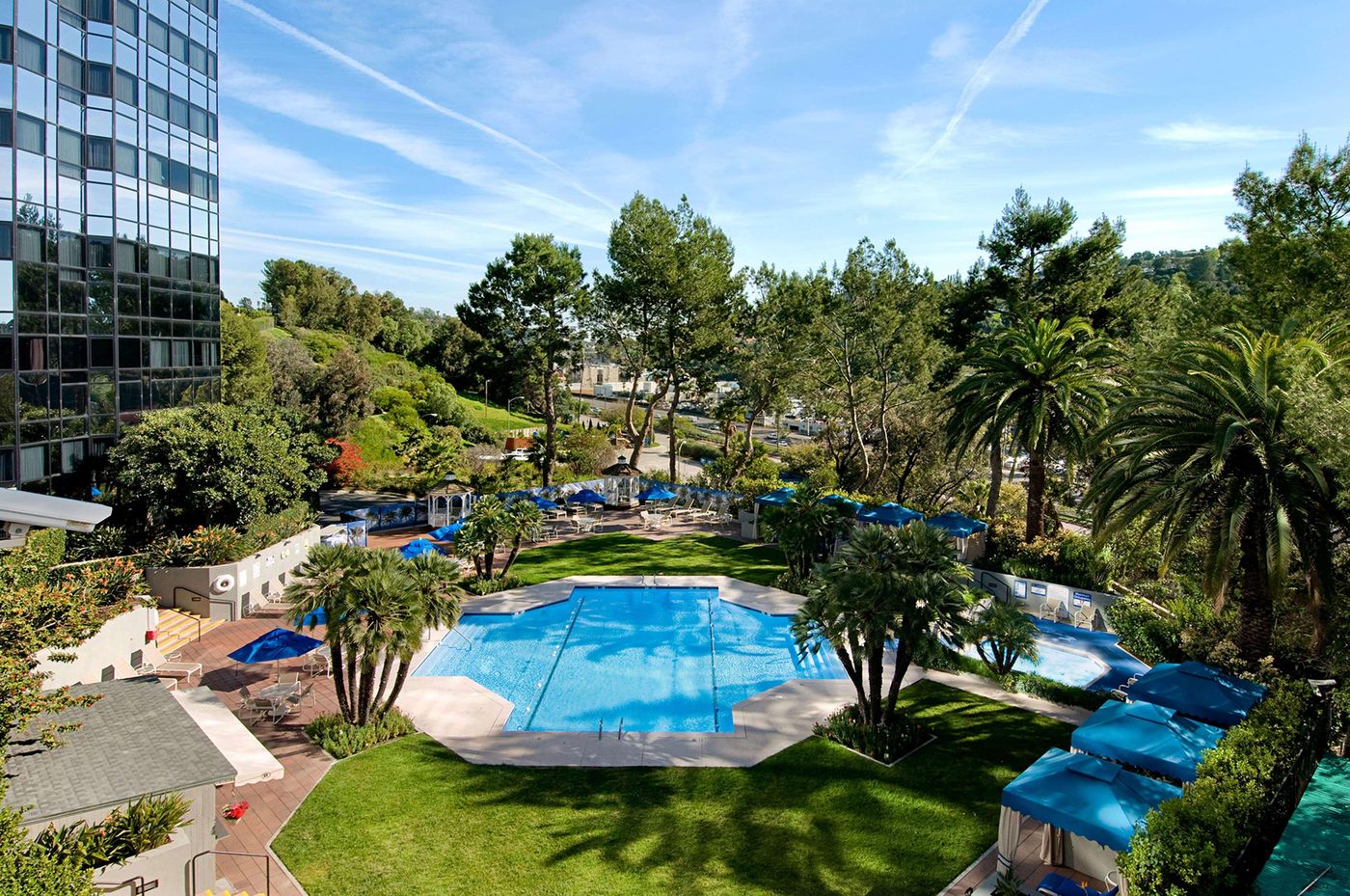 Hilton-Los-Angeles-Universal-City-Pool-5