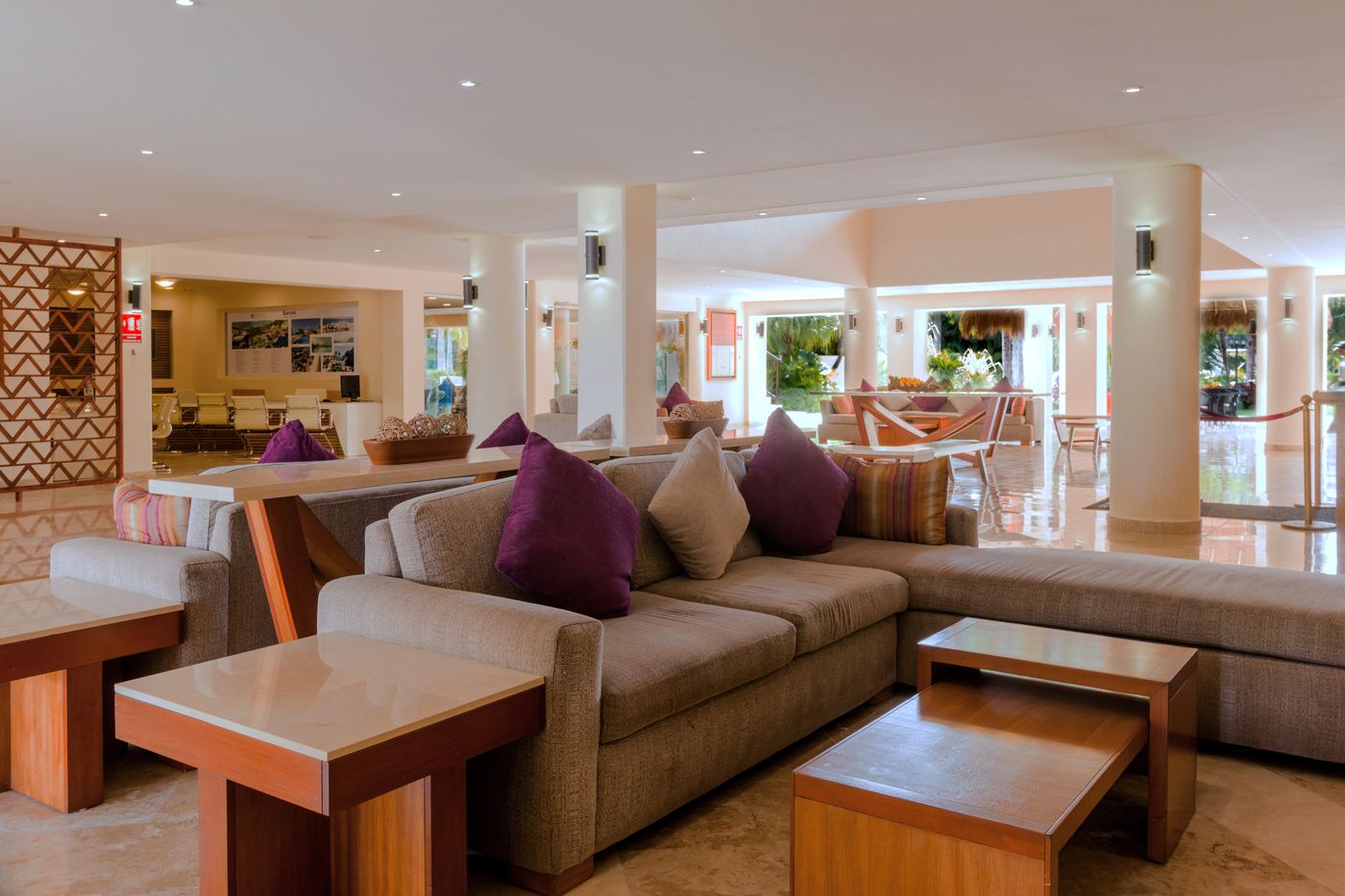 Allegro-Cozumel-Lobby-44