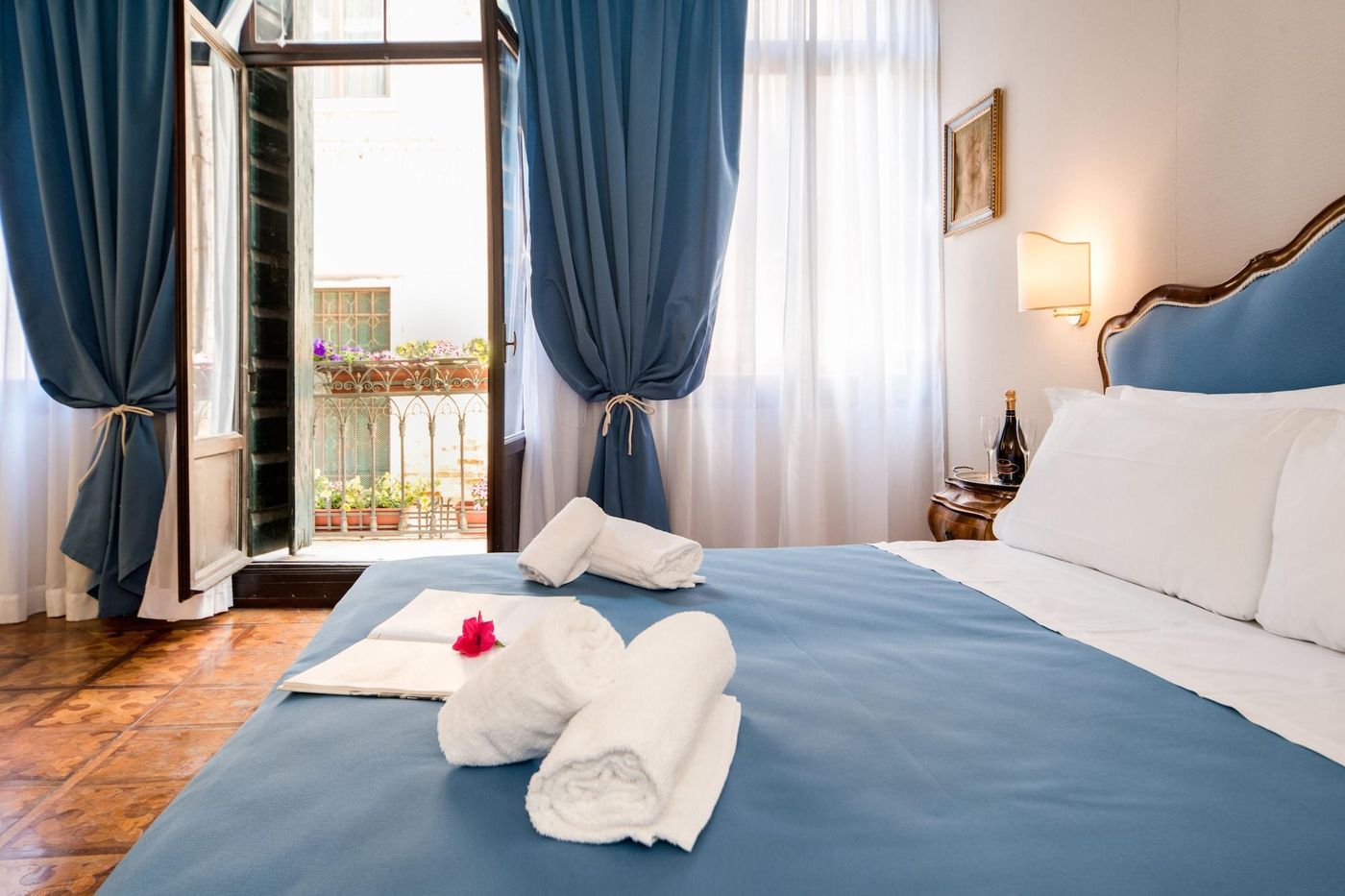 Ca--Lavezzera-Room-22