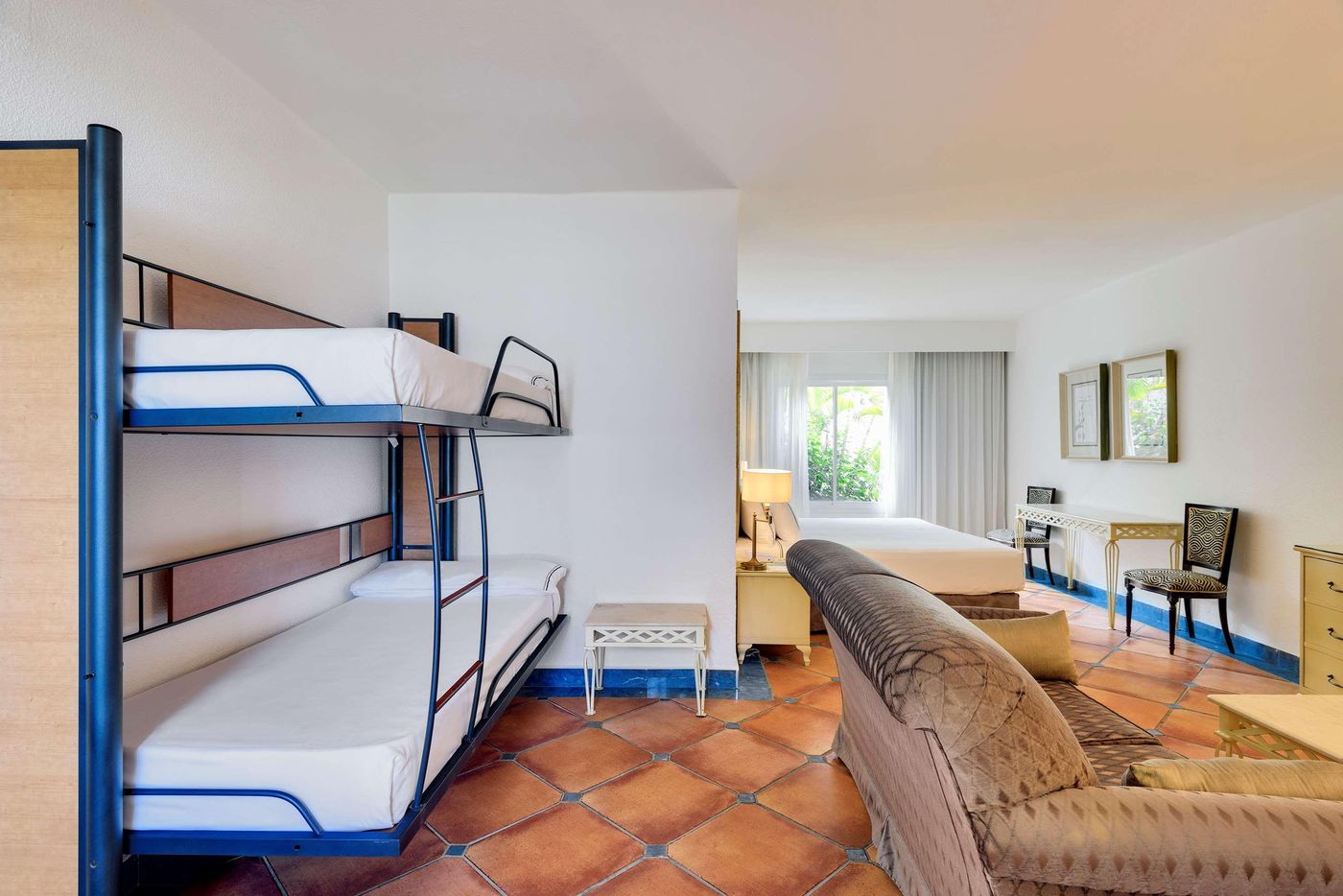 Meli---Zahara-Atlanterra-Room-47