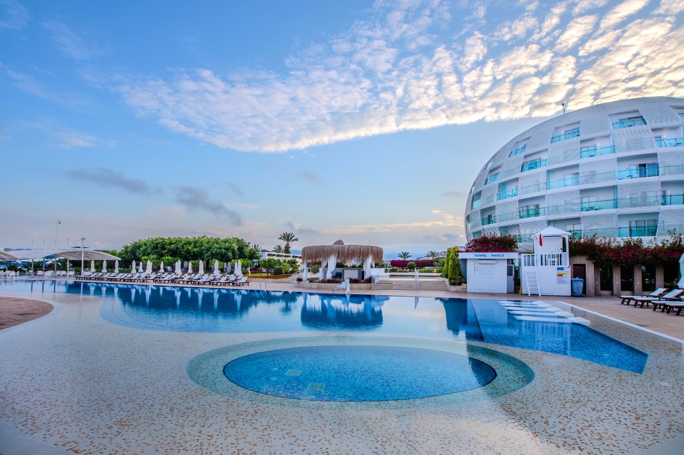 Gold Island Selected Hotel