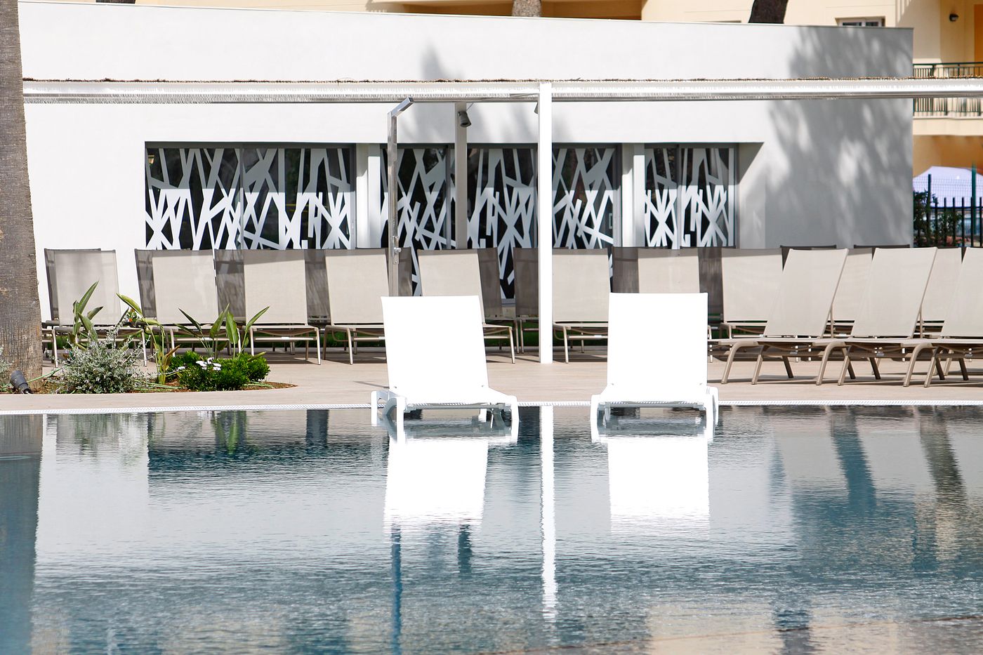 BG Tonga Tower Design Hotel & Suites