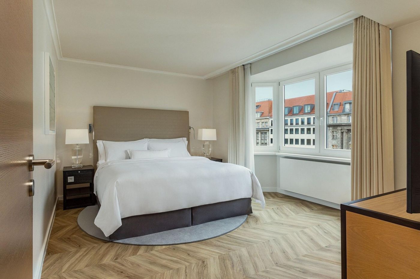 The-Westin-Grand-Berlin-Room-40