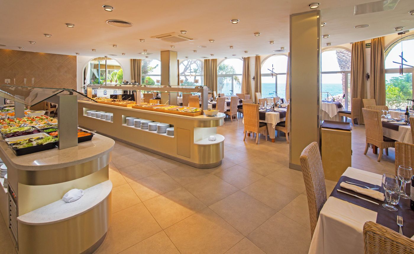 Eden-Roc-Restaurant-46