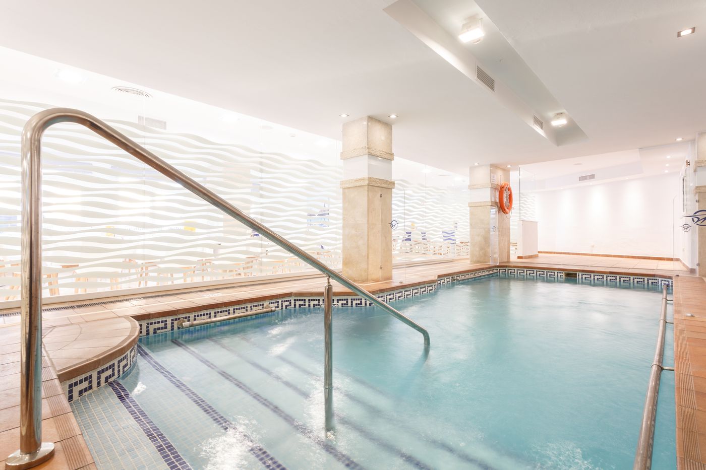 Globales-Gardenia-Pool-43