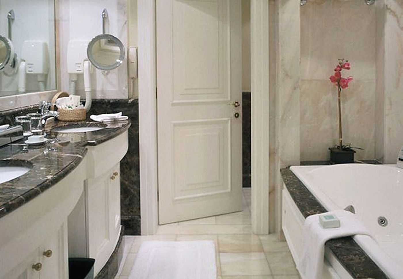 Marriott-Hotel-Lisbon-General-view-50