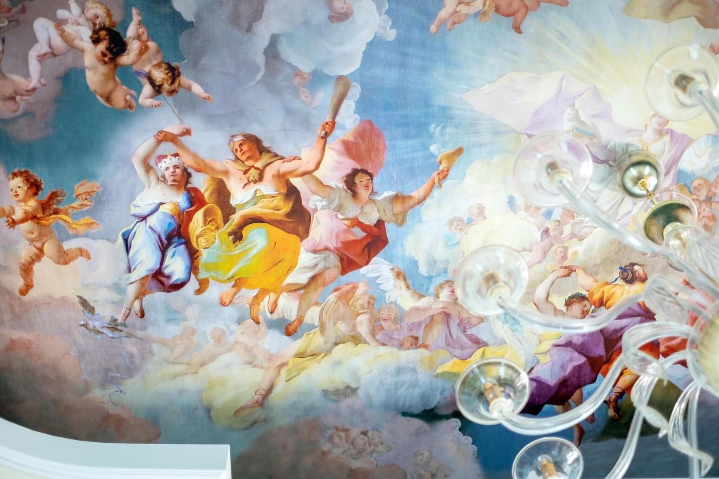 Des-Etrangers-Hotel---Spa-Room-44