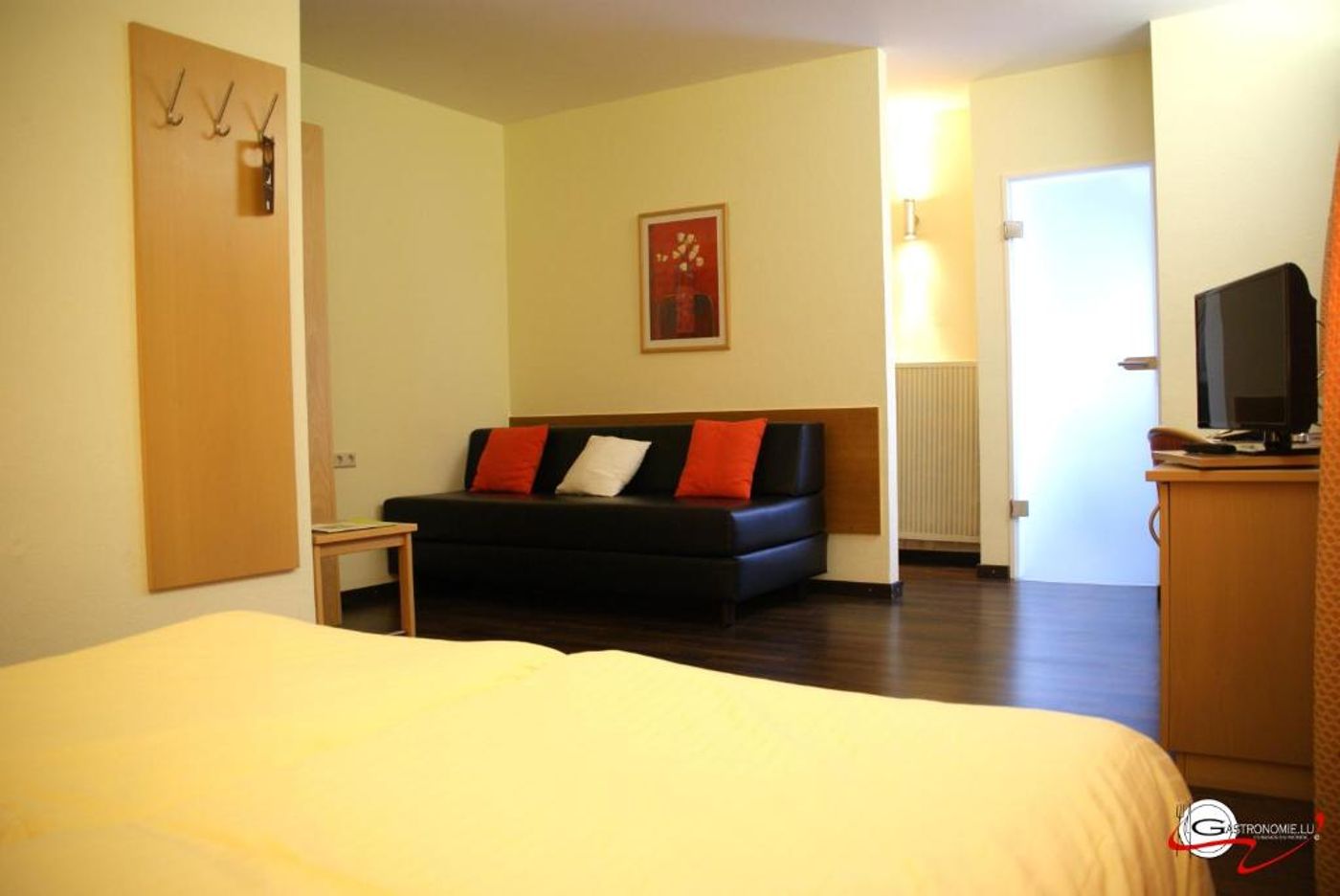 Logis-Hotel-Acacia-Room-9