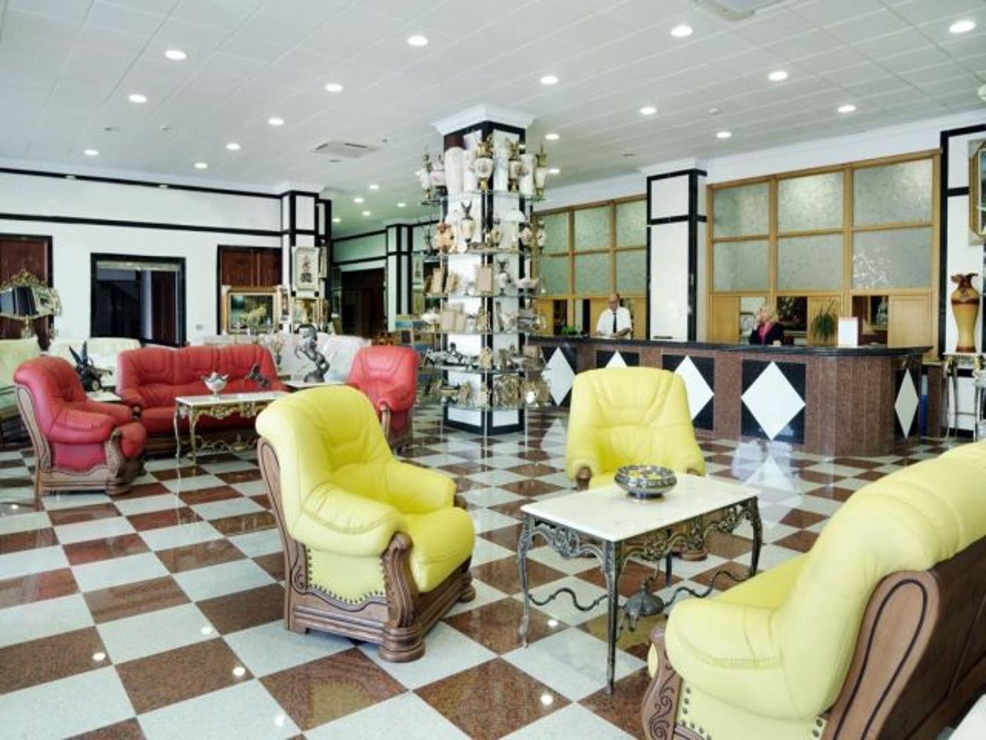 Nuria Sol Apartments