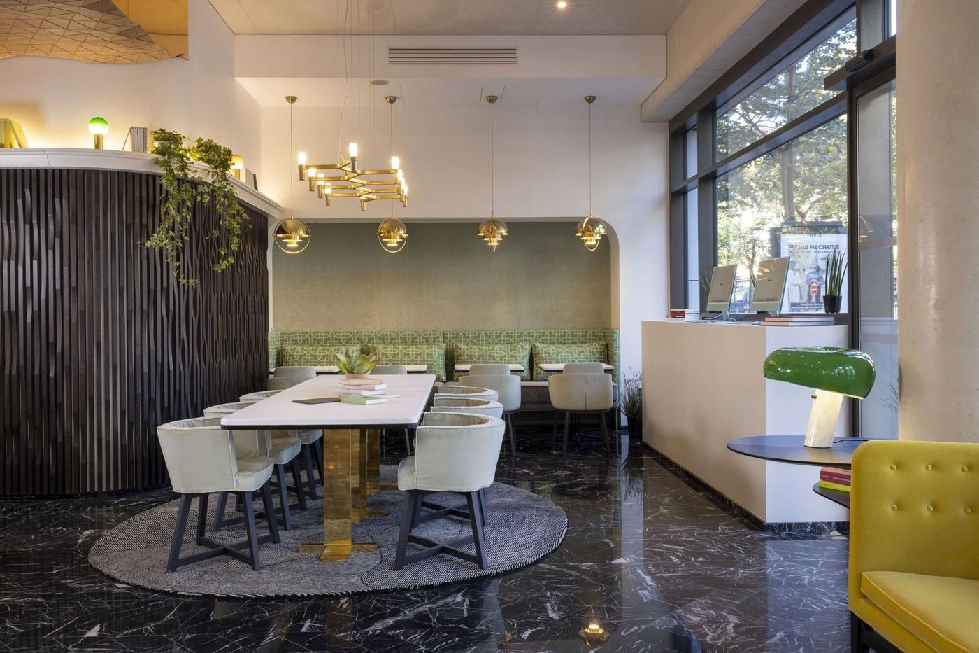 Quinzerie-Hotel---Tour-Eiffel-Lobby-14