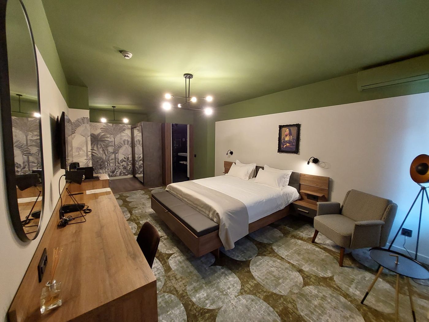 Bucharest Comfort Suites - Romania - BUCHAREST - Room - 1